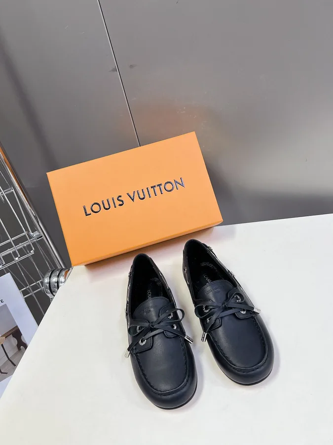 LV Women Black Leather Loafers