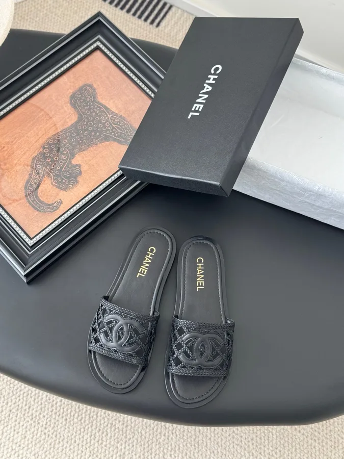 Chanel Women Black Leather Logo Slide Sandals