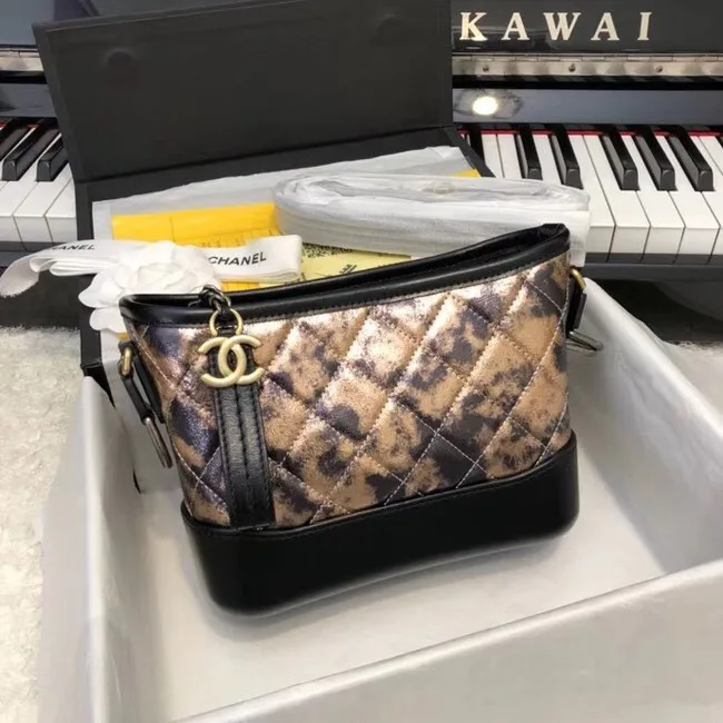 Imitation Top chanel gabrielle small hobo bag A91810 Black & Gold HY42tr16