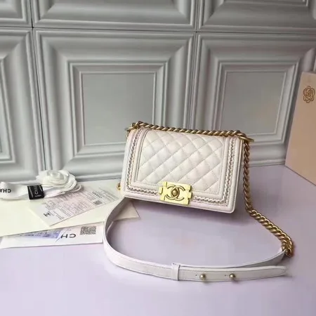 Boy Chanel Flap Shoulder Bag Sheepskin Leather A67085E White HY15610TV86