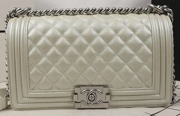 Fake Boy Chanel Flap Bag Original OffWhite Cannage Pattern A67025 Silver HY3631QF99