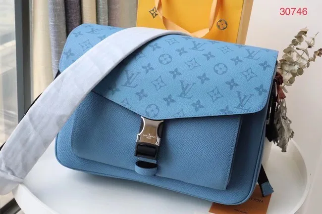 Knockoff Louis Vuitton NEW MESSENGER M30745 blue HY274eF76