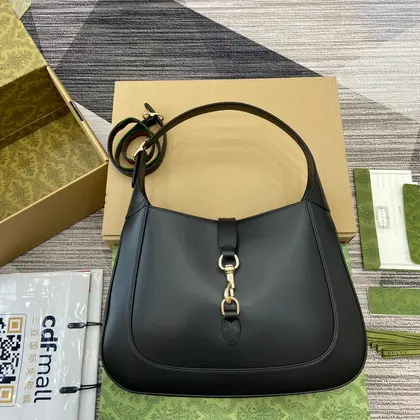 Jackie Medium Shoulder Bag 35 in Black Gold Hardware — Gucci Handbags sample