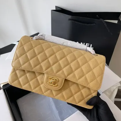 Chanel Medium Classic Hangdbags Cowhide Yellow 25.5cm — Chanel Handbags sample