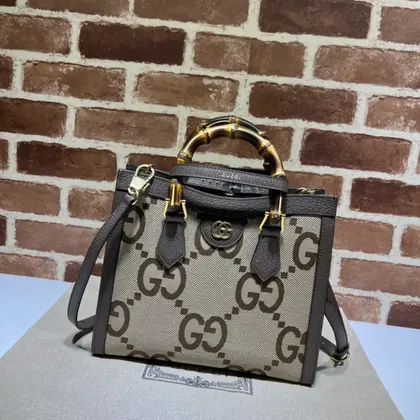 Gucci Diana Jumbo GG Tote Bag Small Camel/Ebony — Gucci Handbags sample