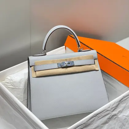 HN 28cm in Gris Perle Epsom Calfskin Palladium Hardware — Hermès Handbags sample