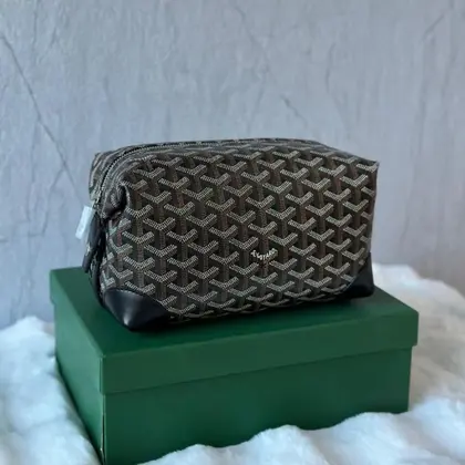 Goyard Bowling 25 Toiletry Bag — Goyard Handbags sample