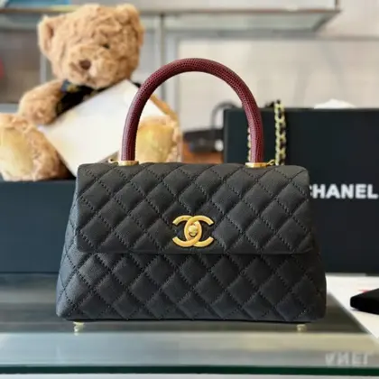 Chanel Handbag Coco Lock Gold Lizard Skin Black 24cm — Chanel Handbags sample