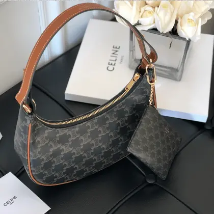 Celine Triomphe 23x14x7cm — Celine Handbags sample
