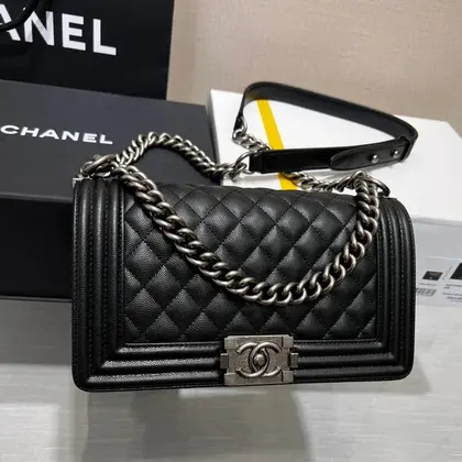 Chanel Boy Black Sliver Hardware Woman’s 20cm — Chanel Handbags sample