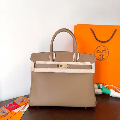 HN 30cm Beige Swift Leather Gold Hardware — Hermès Handbags sample