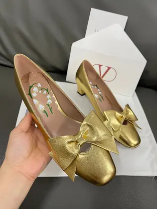 Valentino Women Gold Leather Bow Detail Pumps — Valentino Handbags sample