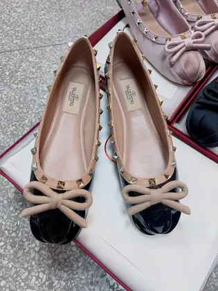 Valentino Women Black Patent Leather Studded Flats — Valentino Handbags sample