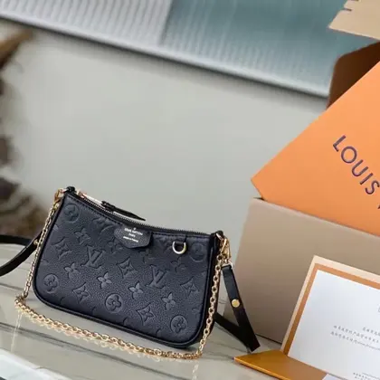 Louis Vuitton LV Easy Pouch On Strap Super Handbags Black 19×11.5x3cm — Louis Vuitton Handbags sample