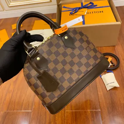 Louis Vuitton Alma BB — Louis Vuitton Handbags sample