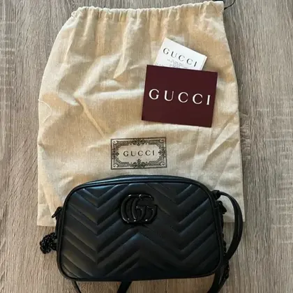 Gucci GG Marmont Matelassé Mini Camera Bag in black — Gucci Handbags sample
