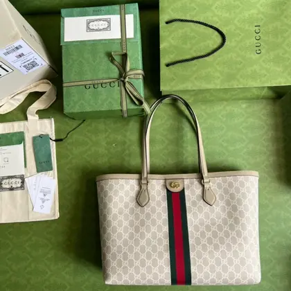 Gucci GG Supreme Ophidia Medium — Gucci Handbags sample