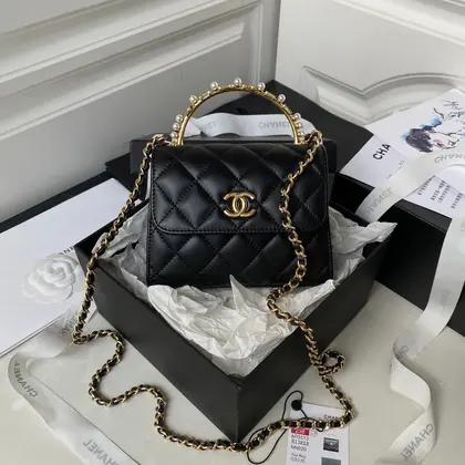 Chanel Woc Pearl Handle Plated Handbags Black Leather With Lock Gold 11.5×14.5×5.5cm — Chanel Handbags sample
