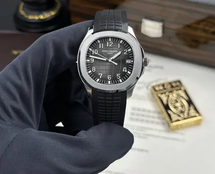 Patek Philippe Aquanaut 5167A — Patek Philippe Handbags sample
