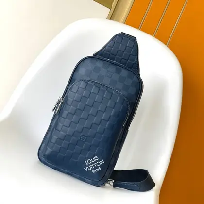 Louis Vuitton LV Avenue Men’s Handbag Replica Checkerboard Pattern 20x31x7cm — Louis Vuitton Handbags sample