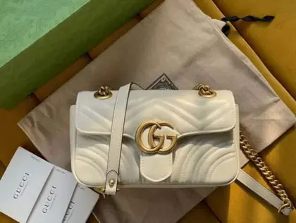 Gucci Marmont Rep 11 Luxury Women’s White Handbag 22cm — Gucci Handbags sample
