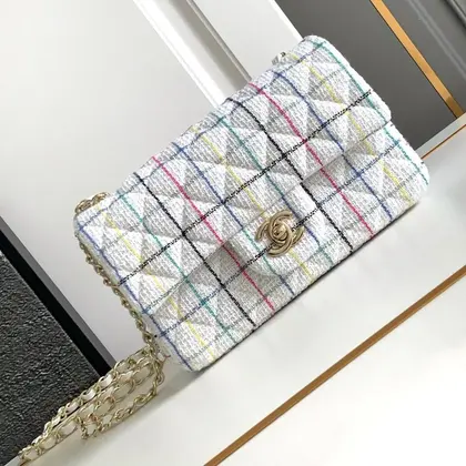 Chanel Medium 25 Classic Bag in Light Pink Mix Black Wool Tweed — Chanel Handbags sample
