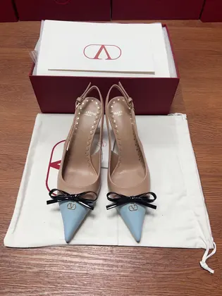 Valentino Women Nude Leather Blue Pointed Heels — Valentino Handbags sample