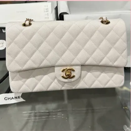Chanel Classic Woman’s White Like Auth Handbags Lock Gold 25cm — Chanel Handbags sample