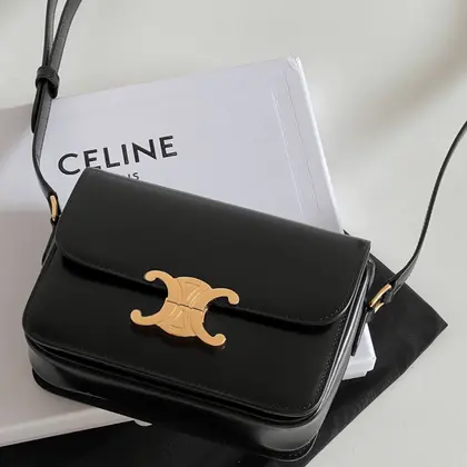 Celine Mini Bag Black Handbag Smooth Leather 19cm — Celine Handbags sample