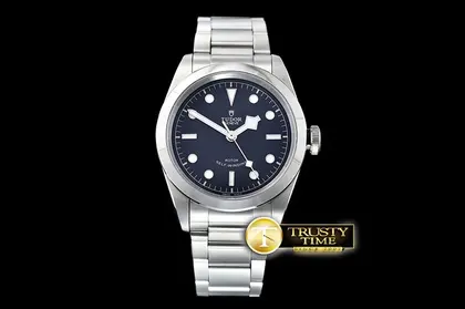 TUD063A – Heritage Black Bay — Tudor Watches sample