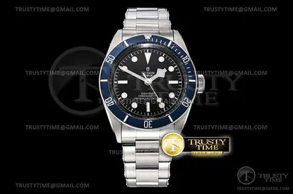 TUD071B – Heritage Black Bay — Tudor Watches sample